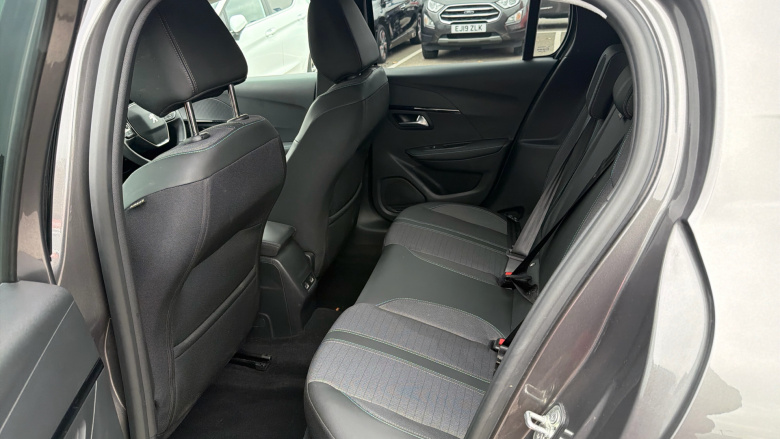 Peugeot 208 1.2 PureTech 100 Allure Premium 5dr Petrol Hatchback